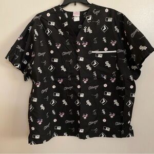 🌼 Chicago White Sox scrub XL NWOT